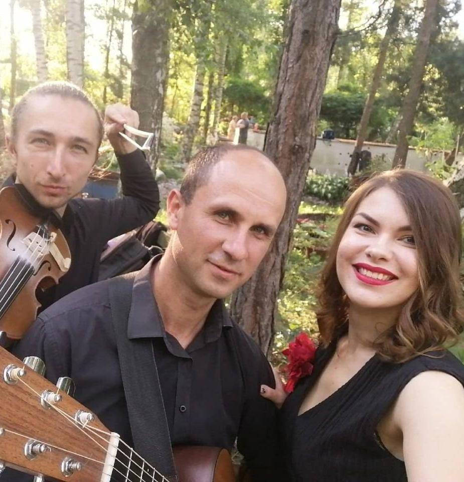 Музыкальный вечер у фонтана: группа «Voyage» Музыкальный вечер у фонтана: группа «Voyage»